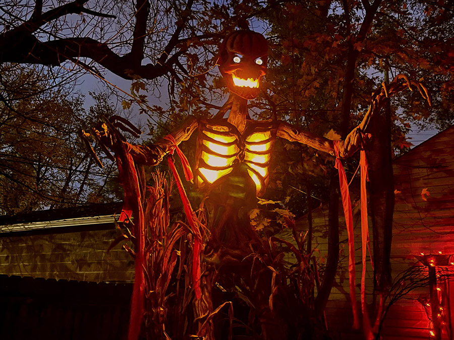 12-Foot Inferno Pumpkin Skeleton with LifeEyes